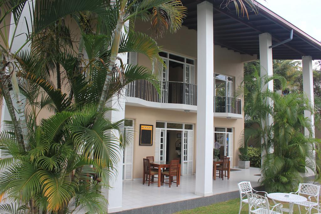 Grand 7 Hotel Thalawathugoda Talawatugoda Екстер'єр фото