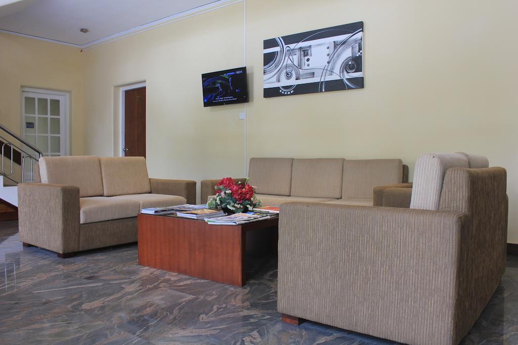 Grand 7 Hotel Thalawathugoda Talawatugoda Екстер'єр фото