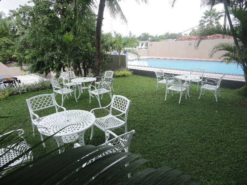 Grand 7 Hotel Thalawathugoda Talawatugoda Екстер'єр фото